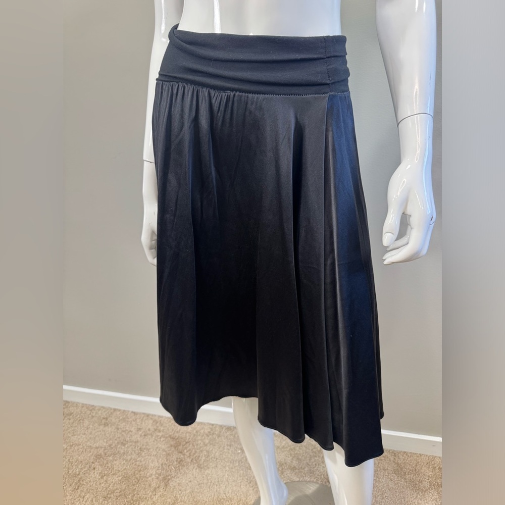 ROZAE NICHOLS Black Silk Blend A-Line Skirt Size S Elegant Pull On Knee Length - Picture 2 of 9